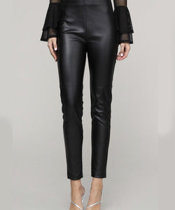 Black leather pants - Mesmeric Chic 